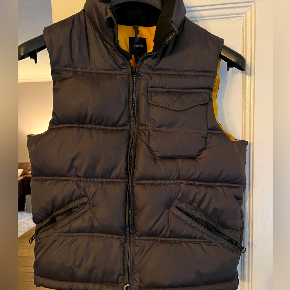 Gap kids puffer vest